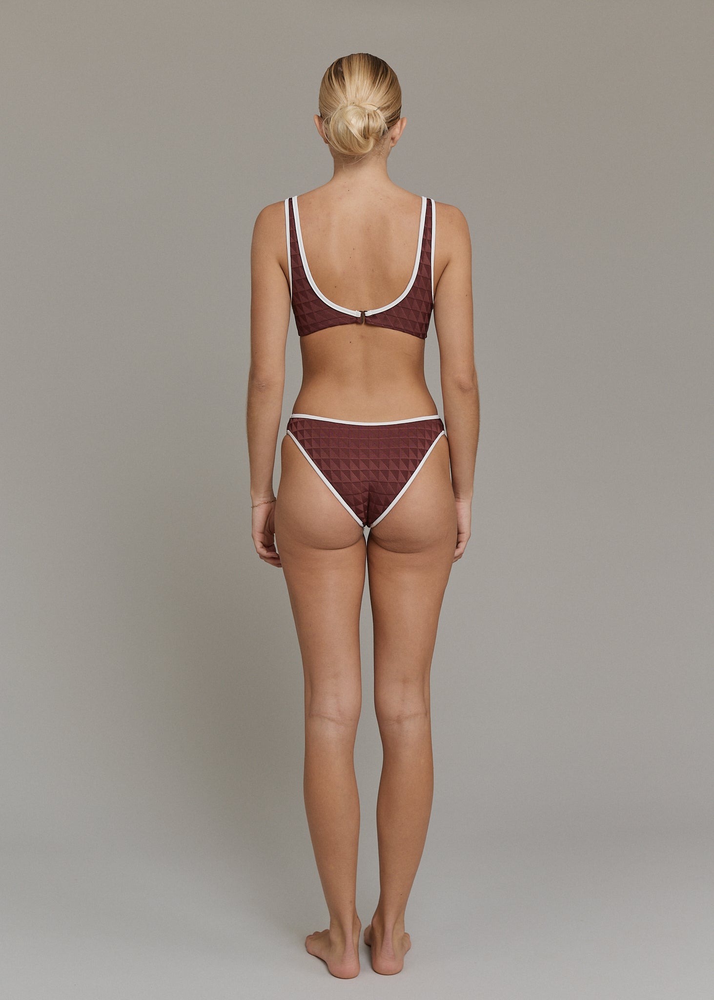 PIPED TOP - PRE-FALL 2026